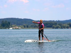 Teilnehmerin auf dem SUP