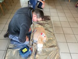 Praktische Übung am Dummy